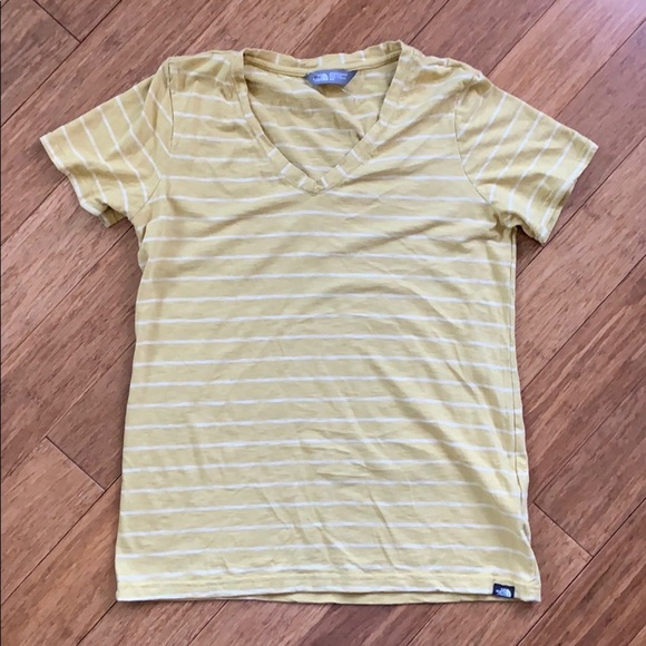 NEW NORTH FACE Women’s S/S Striped Tshirt sz M - Picture 2 of 3